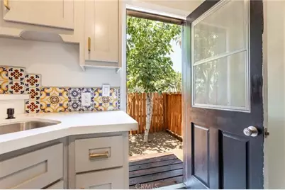 1003 Calzona Street, Los Angeles, CA 90023 - Photo 37