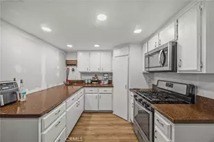 21928 Isatis Ave, Apple Valley, CA 92307 - Photo 15