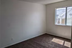 1025 N Tippecanoe Ave, San Bernardino, CA 92410 - Photo 11