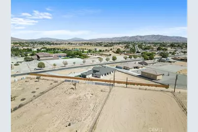 20721 Standing Rock Avenue, Apple Valley, CA 92307 - Photo 31
