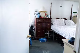 9010 Newport, Fontana, CA 92335 - Photo 21