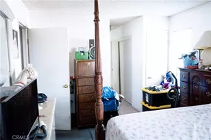 9010 Newport, Fontana, CA 92335 - Photo 19