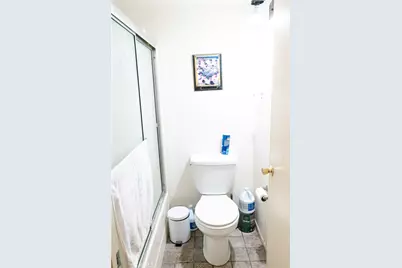 9010 Newport, Fontana, CA 92335 - Photo 27