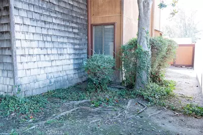 9010 Newport, Fontana, CA 92335 - Photo 5