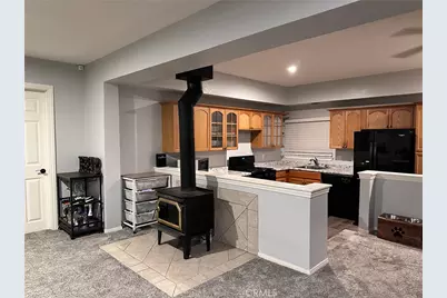 23995 Scenic Dr, Crestline, CA 92325 - Photo 7