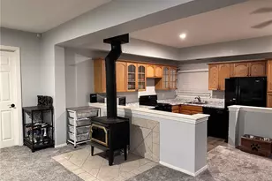 23995 Scenic Dr, Crestline, CA 92325 - Photo 7