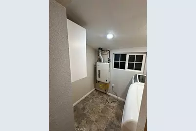 23995 Scenic Dr, Crestline, CA 92325 - Photo 15