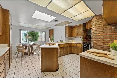 562 E Allen Avenue, San Dimas, CA 91773 - Photo 11