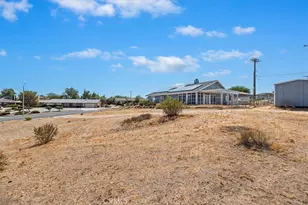 16924 Crestview, Victorville, CA 92395 - Photo 45