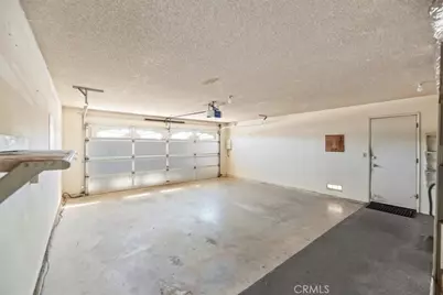 16924 Crestview, Victorville, CA 92395 - Photo 33