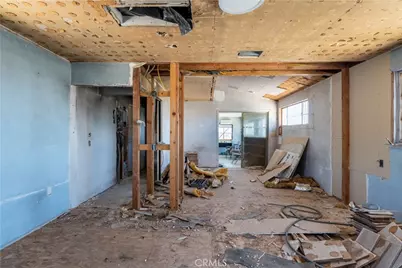 25435 Skyline Drive, Apple Valley, CA 92308 - Photo 11