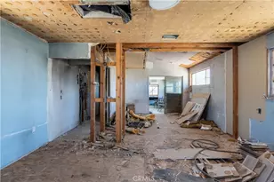 25435 Skyline Dr, Apple Valley, CA 92308 - Photo 11