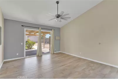 12971 Lompoc, Apple Valley, CA 92308 - Photo 17