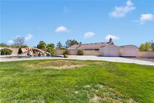 12971 Lompoc, Apple Valley, CA 92308 - Photo 43