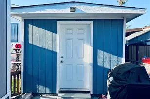 250 N Linden Ave, Rialto, CA 92376 - Photo 29