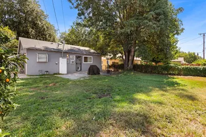 2386 Roxbury Dr, San Bernardino, CA 92404 - Photo 15