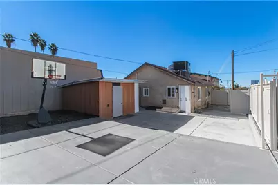 12049 California, Yucaipa, CA 92399 - Photo 9