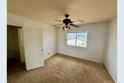 18286 Lakeview Drive, Victorville, CA 92395 - Photo 17