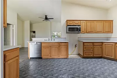 15386 Fremont Drive, Adelanto, CA 92301 - Photo 21