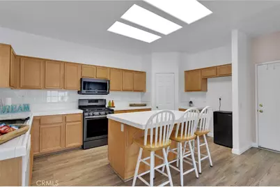 13446 Dover Lane, Victorville, CA 92392 - Photo 9