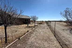 12911 Corton, Phelan, CA 92371 - Photo 21