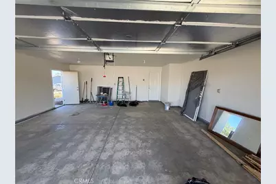 12911 Corton, Phelan, CA 92371 - Photo 33