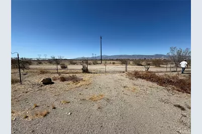 12911 Corton, Phelan, CA 92371 - Photo 23