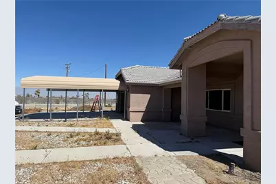 12911 Corton, Phelan, CA 92371 - Photo 3