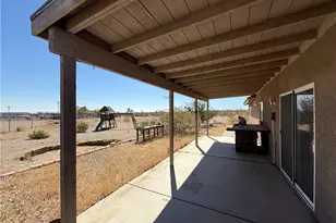 12911 Corton, Phelan, CA 92371 - Photo 31
