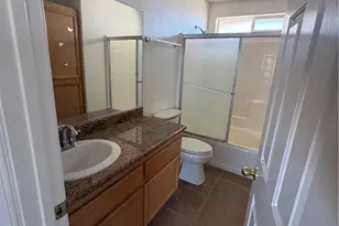 12911 Corton, Phelan, CA 92371 - Photo 17