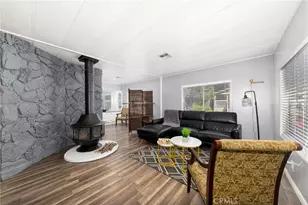 22899 Byron Rd, Crestline, CA 92325 - Photo 7