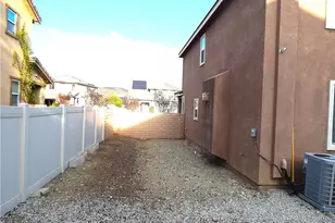 17692 Cornsilk Ln, San Bernardino, CA 92407 - Photo 35