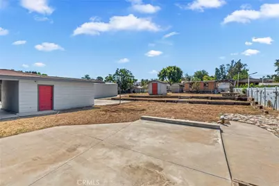 9600 51st St, Jurupa Valley, CA 92509 - Photo 11