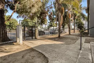 844 W Martin Luther King Jr Blvd, Los Angeles, CA 90037 - Photo 9