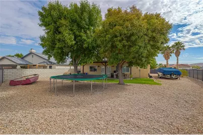 27220 Strawberry Lane, Helendale, CA 92342 - Photo 31