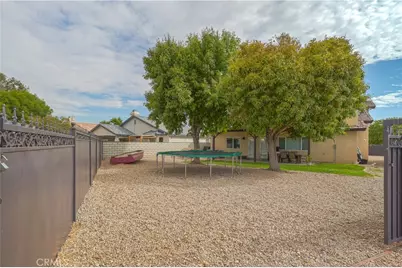 27220 Strawberry Lane, Helendale, CA 92342 - Photo 35