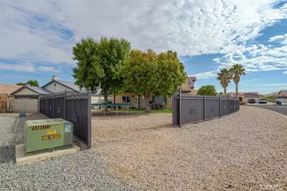 27220 Strawberry Lane, Helendale, CA 92342 - Photo 33