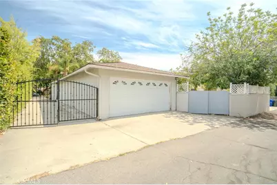 855 N Palm, Upland, CA 91786 - Photo 21