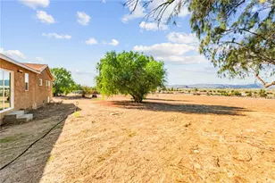 28750 Warren Rd, Hemet, CA 92545 - Photo 25