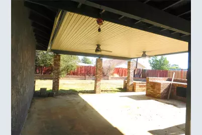 8801 Hickory Drive, California City, CA 93505 - Photo 23