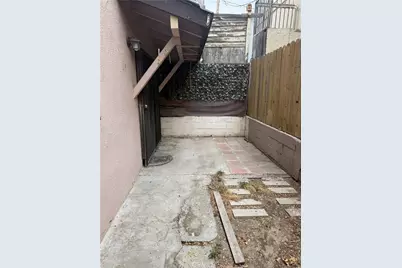 264 W Jackson Street, Rialto, CA 92376 - Photo 25