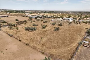 6225 Sunnyslope Rd, Phelan, CA 92371 - Photo 13