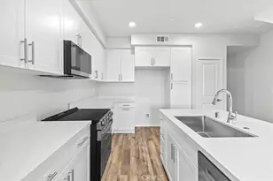 9516 Hannah Way, Riverside, CA 92503 - Photo 7