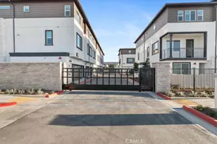 9518 Hannah Way, Riverside, CA 92503 - Photo 3