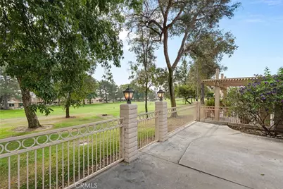 1060 Pebble Beach, Upland, CA 91784 - Photo 27