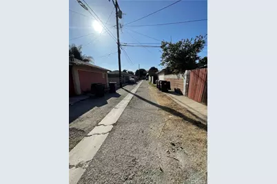 218 W Gardner, Long Beach, CA 90805 - Photo 53