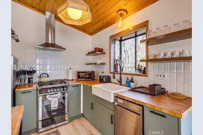 452 Orange, Sugarloaf, CA 92386 - Photo 13