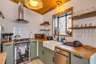 452 Orange, Sugarloaf, CA 92386 - Photo 13