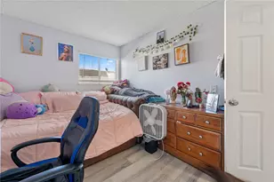 11321 Parkgreen, Garden Grove, CA 92843 - Photo 17