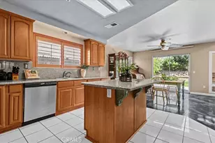 14998 Mustang Ln, Fontana, CA 92336 - Photo 13